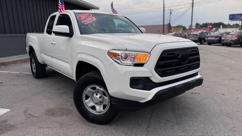 2017 Toyota Tacoma SR