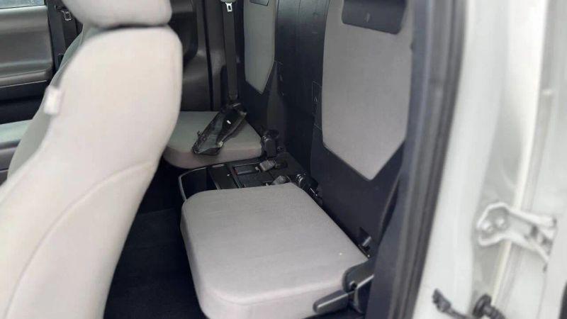 2017 Toyota Tacoma SR