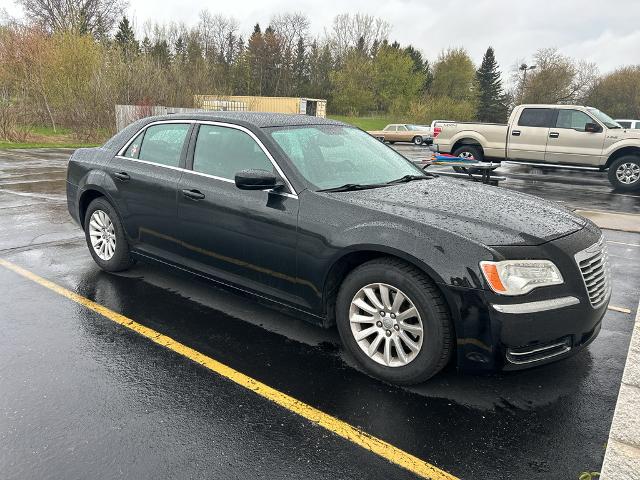 2012 Chrysler 300 Base for sale in Saukville, WI