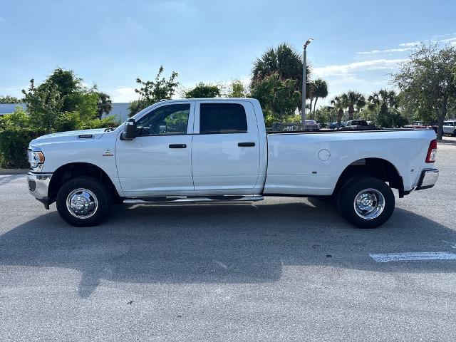 2024 Ram 3500 Tradesman Crew Cab 4x4 8' Box
