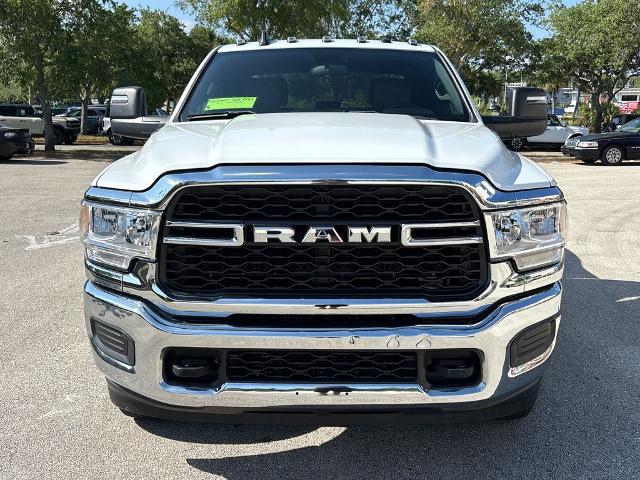 2024 Ram 3500 Tradesman Crew Cab 4x4 8' Box