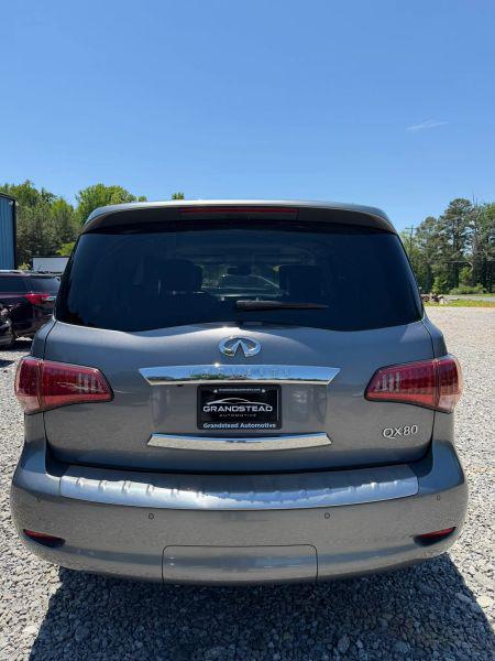 2017 INFINITI QX80 Base