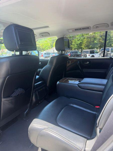 2017 INFINITI QX80 Base
