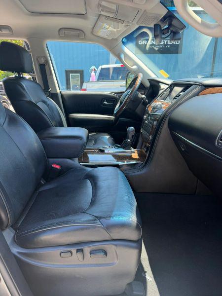 2017 INFINITI QX80 Base