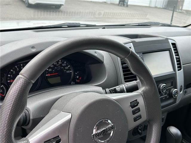 2021 Nissan Frontier Crew Cab SV 4x4