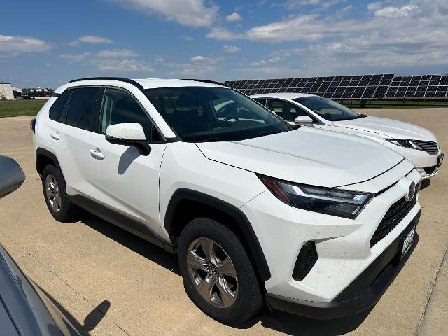 2023 Toyota RAV4 Hybrid XLE