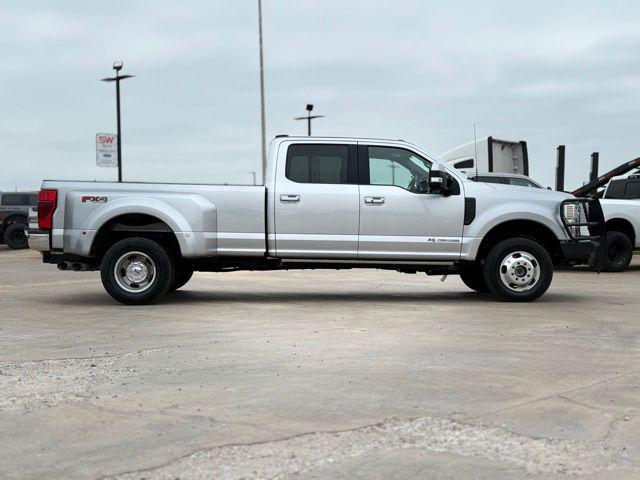 2022 Ford F-350 LARIAT
