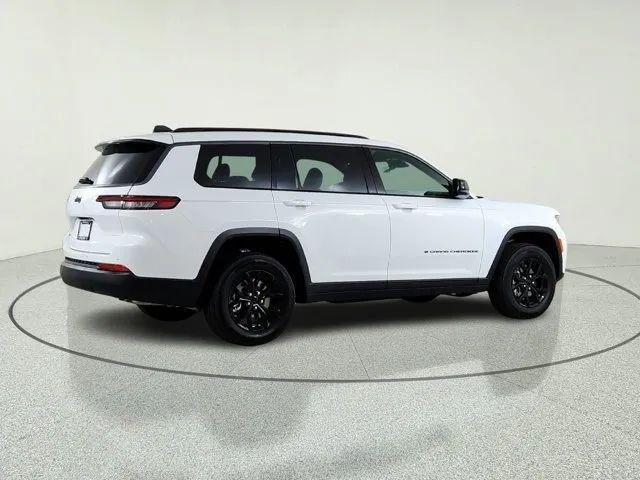 2026 Jeep Grand Cherokee L Altitude 4x4