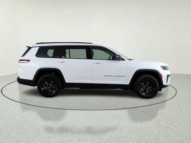 2026 Jeep Grand Cherokee L Altitude 4x4