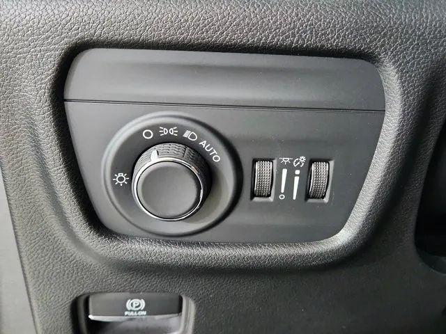 2026 Jeep Grand Cherokee L Altitude 4x4
