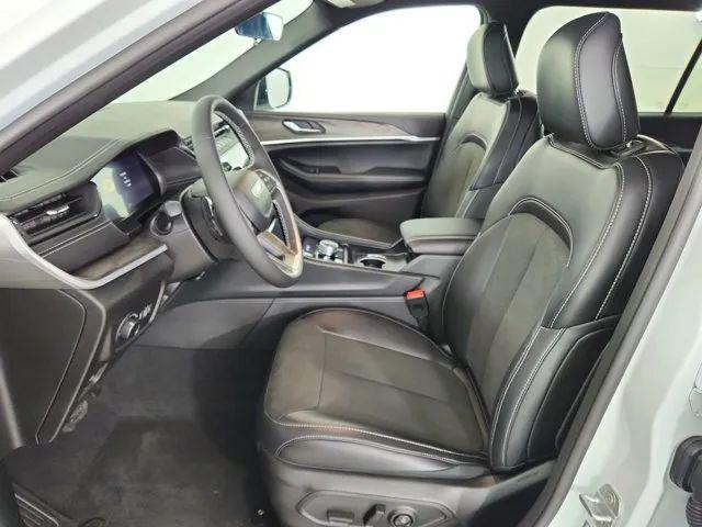 2026 Jeep Grand Cherokee L Altitude 4x4