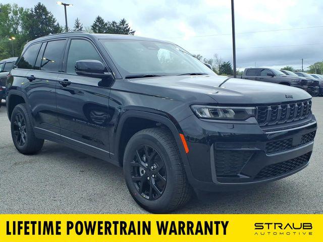 2026 Jeep Grand Cherokee Altitude 4x4 for sale in Wheeling, WV