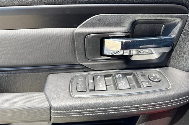 2017 Ram 1500 Rebel Crew Cab 4x4 5'7" Box