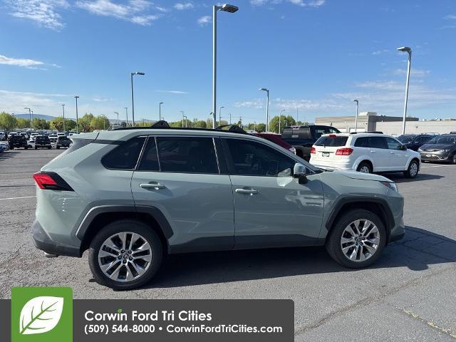 2022 Toyota RAV4 XLE Premium