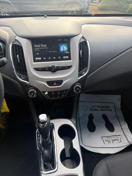 2018 Chevrolet Cruze LS Auto