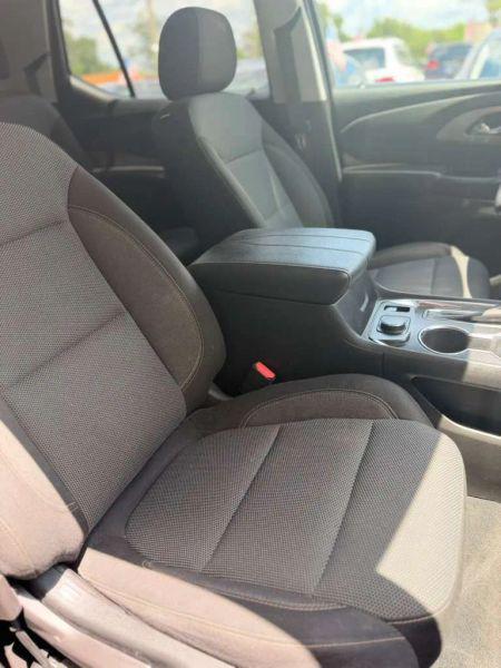 2020 Chevrolet Traverse FWD LT Cloth