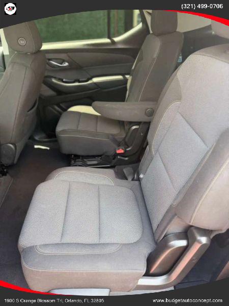 2020 Chevrolet Traverse FWD LT Cloth