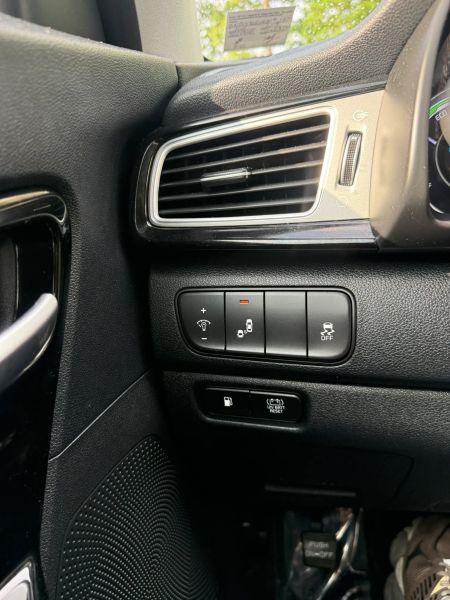 2017 Kia Niro EX