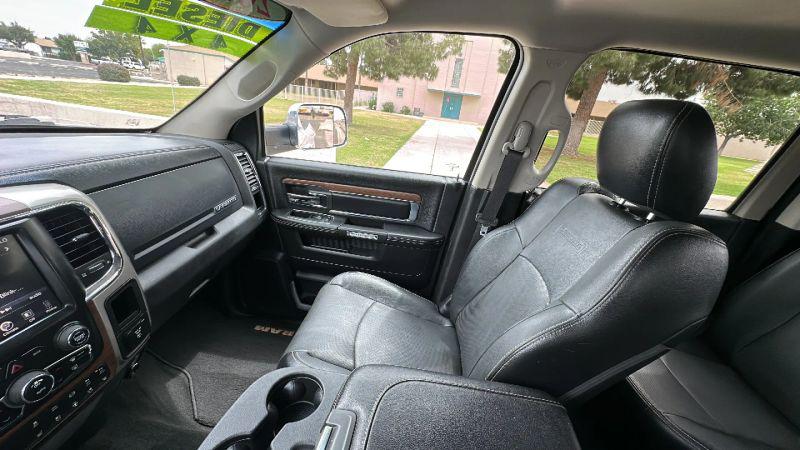 2017 Ram 2500 Laramie Crew Cab 4x4 6'4" Box