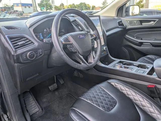 2023 Ford Edge Titanium
