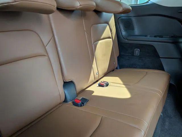 2023 Nissan Pathfinder Platinum FWD