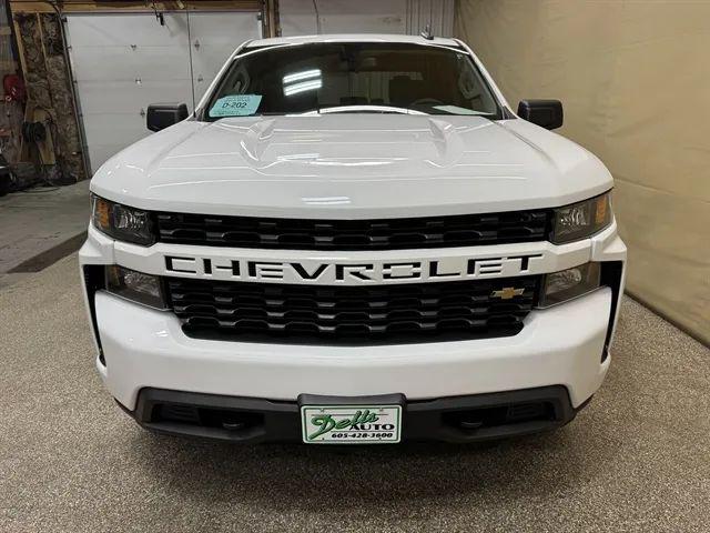 2022 Chevrolet Silverado 1500 4WD Crew Cab Short Bed Custom