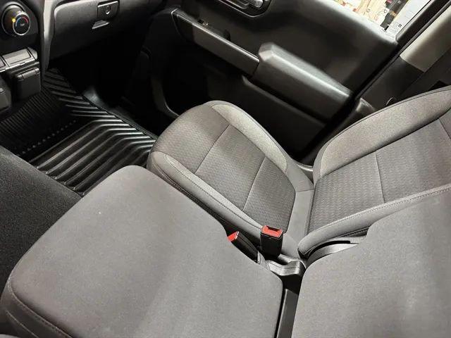 2022 Chevrolet Silverado 1500 4WD Crew Cab Short Bed Custom