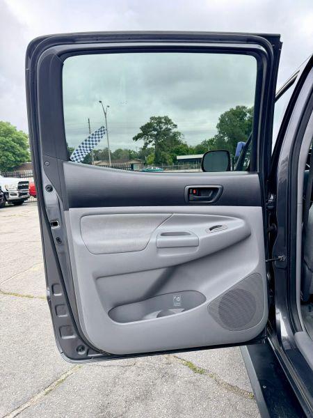 2011 Toyota Tacoma Base V6