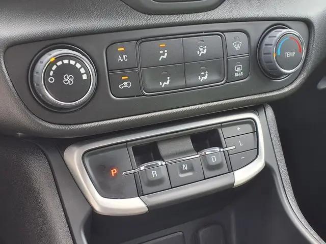 2024 GMC Terrain FWD SLE