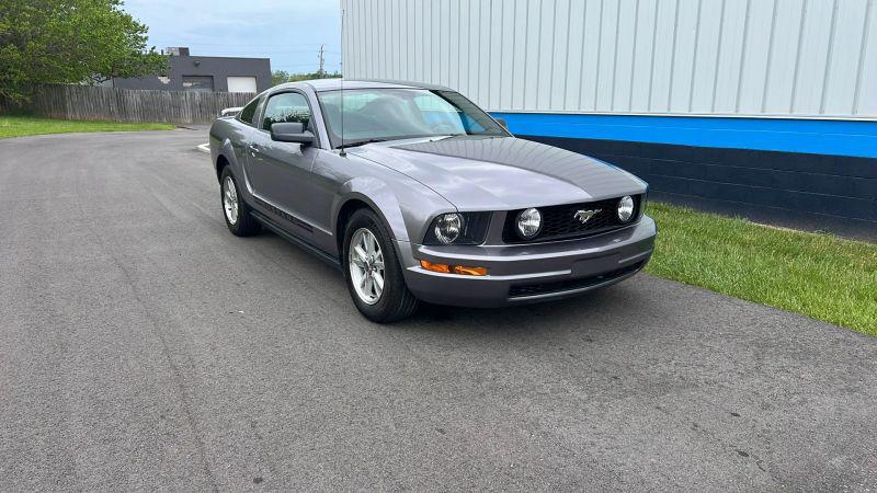 2006 Ford Mustang Base