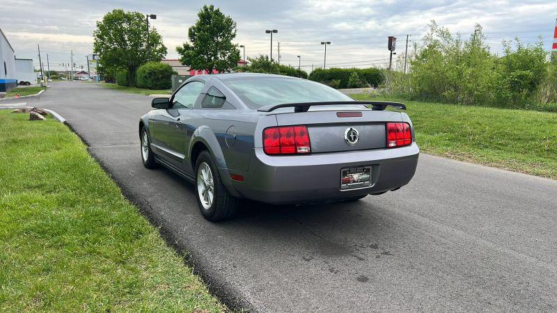 2006 Ford Mustang Base