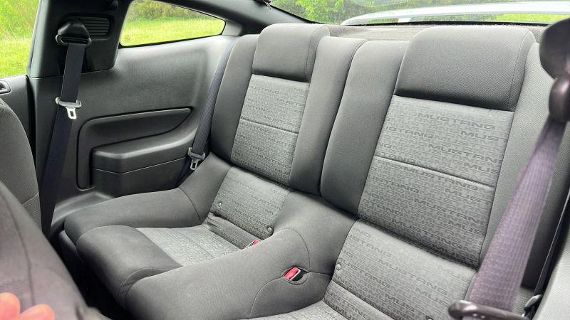 2006 Ford Mustang Base