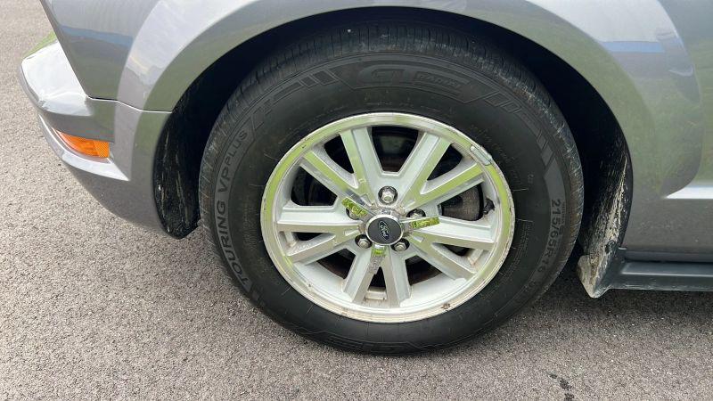 2006 Ford Mustang Base