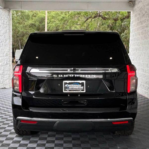 2022 Chevrolet Suburban 4WD LT