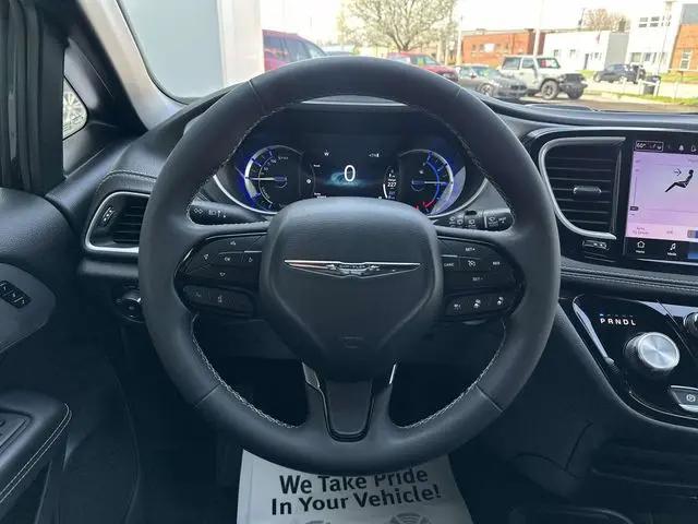 2022 Chrysler Pacifica Hybrid Touring L