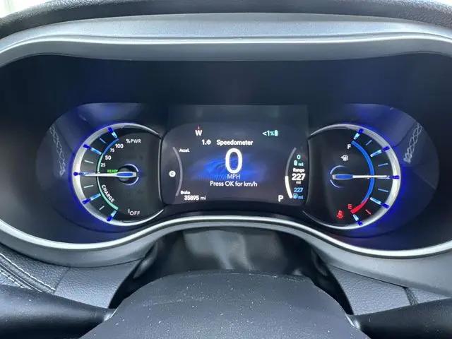 2022 Chrysler Pacifica Hybrid Touring L