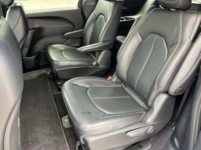 2022 Chrysler Pacifica Hybrid Touring L