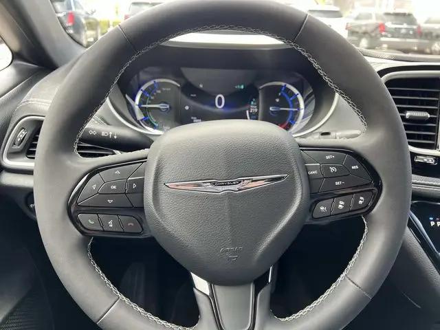 2022 Chrysler Pacifica Hybrid Touring L