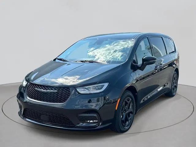 2022 Chrysler Pacifica Hybrid Touring L