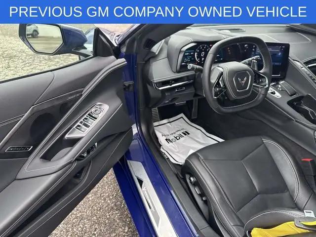 2025 Chevrolet Corvette Stingray RWD Convertible 2LT