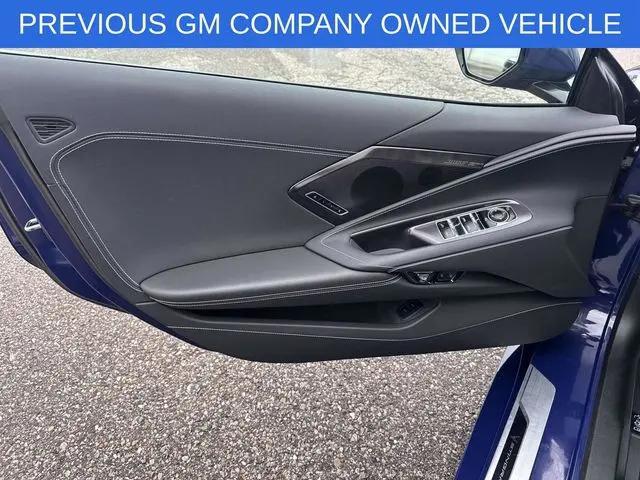 2025 Chevrolet Corvette Stingray RWD Convertible 2LT