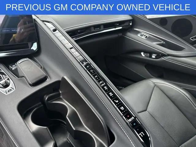 2025 Chevrolet Corvette Stingray RWD Convertible 2LT