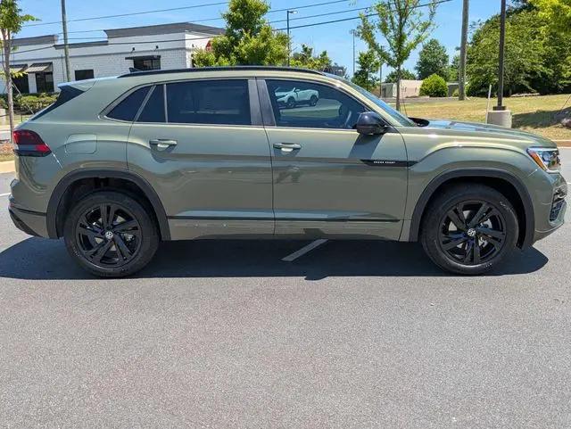 2026 Volkswagen Atlas Cross Sport SEL R-Line Black