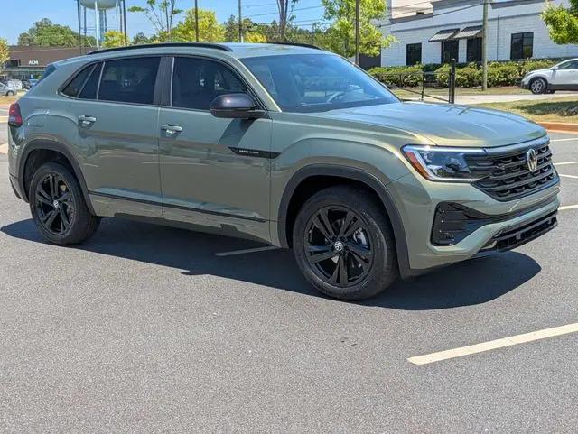 2026 Volkswagen Atlas Cross Sport SEL R-Line Black