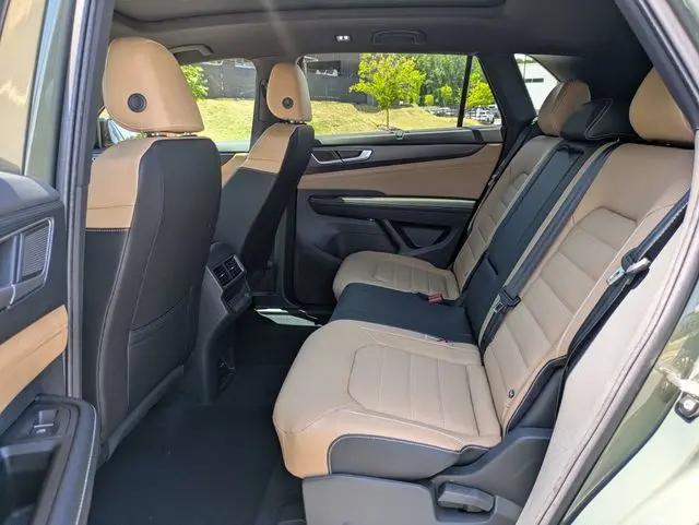2026 Volkswagen Atlas Cross Sport SEL R-Line Black