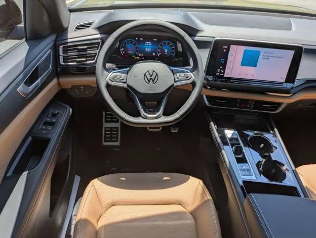 2026 Volkswagen Atlas Cross Sport SEL R-Line Black