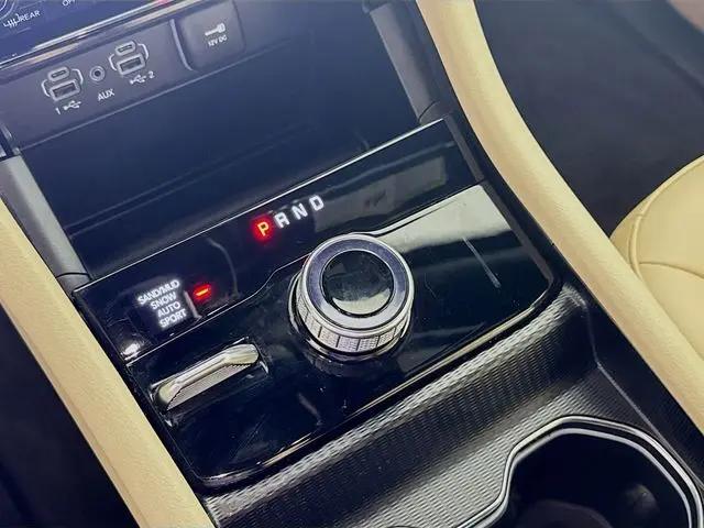 2025 Jeep Grand Cherokee L Limited 4x4