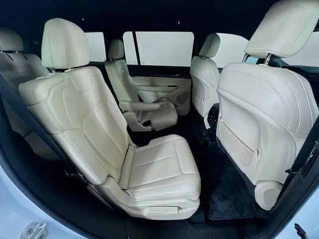2025 Jeep Grand Cherokee L Limited 4x4