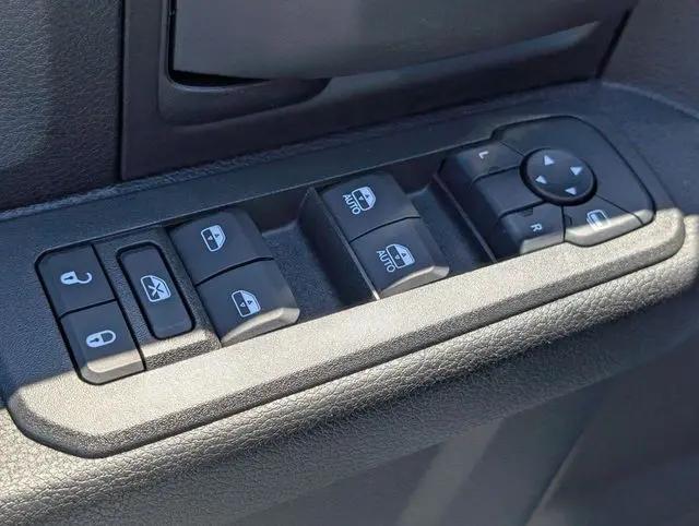 2025 Ram 5500 Tradesman/Big Horn