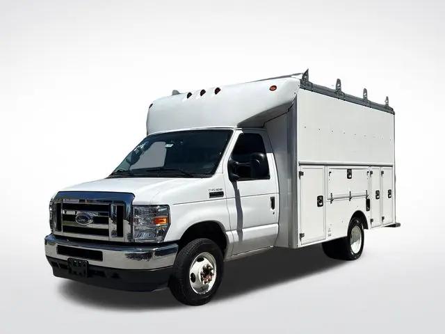 2022 Ford E-350 Cutaway Base for sale in Torrington, CT